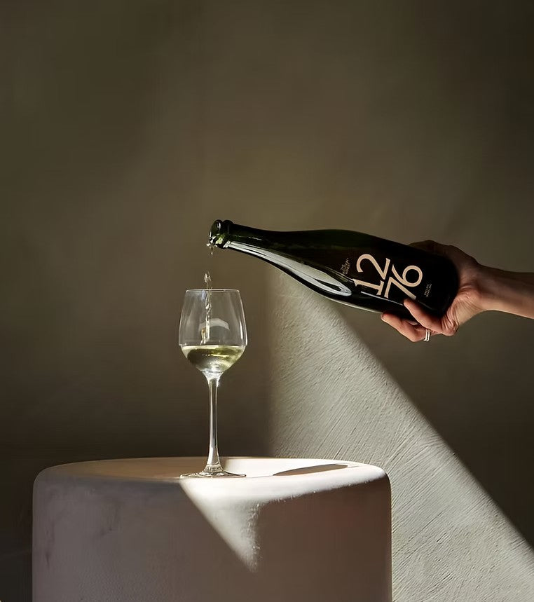 1276 Madeleine Muscaris, Sparkling English Wine