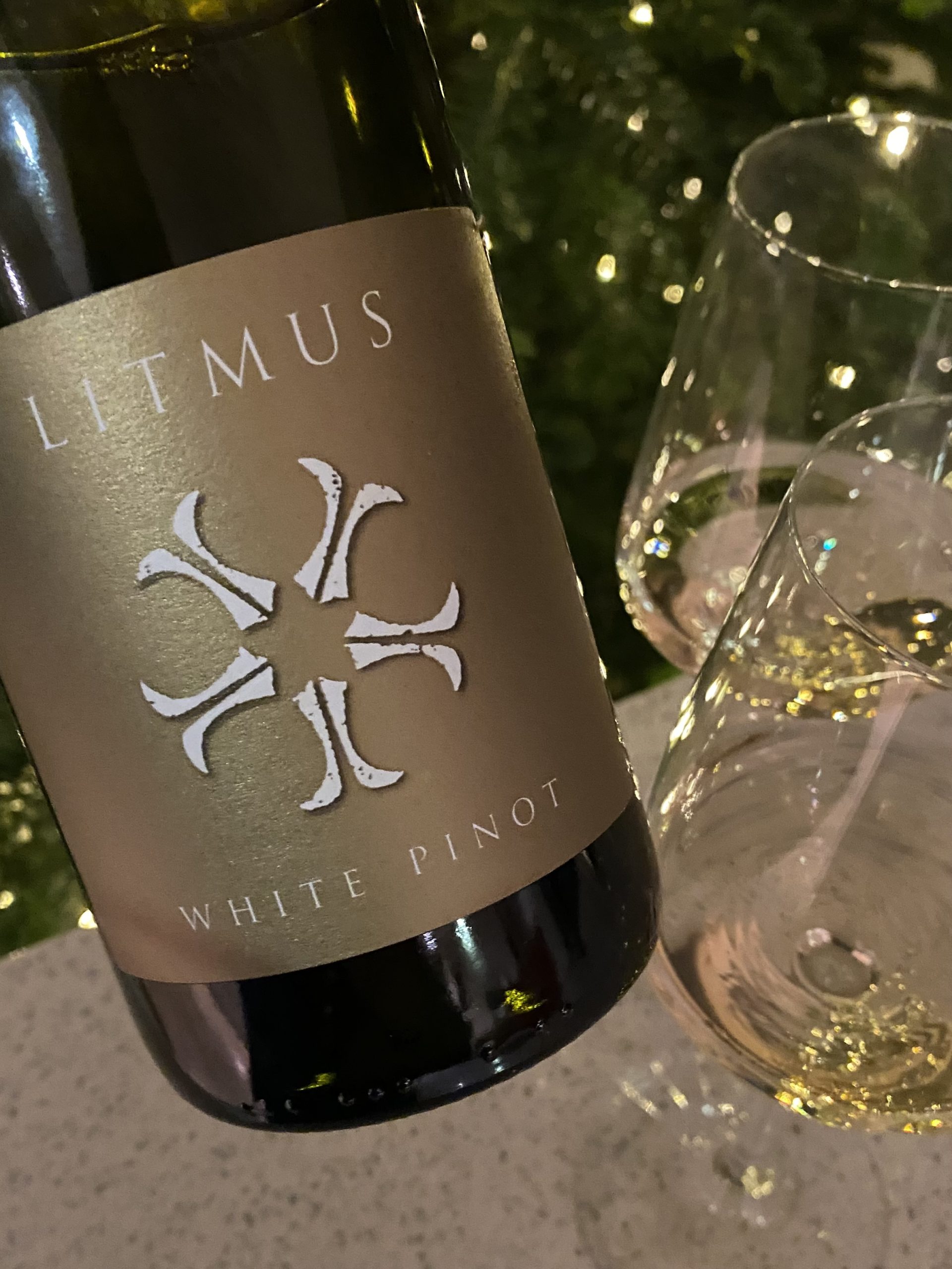 Litmus White Pinot